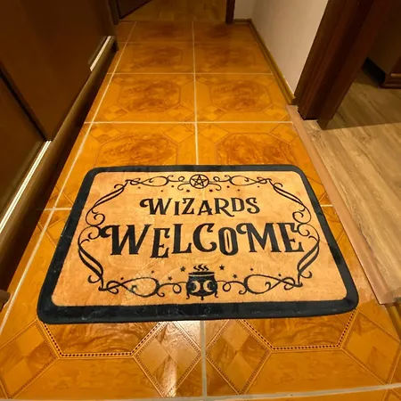 Harry Potter Inspired 2bdr, Old Town Apartament