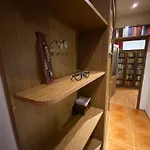 Harry Potter Inspired 2bdr, Old Town Apartment